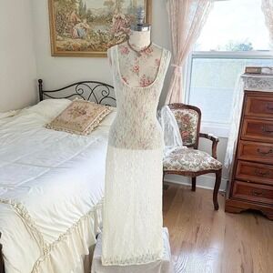 90s Victoria's Secret gold label ivory lace‎ slip dress size medium